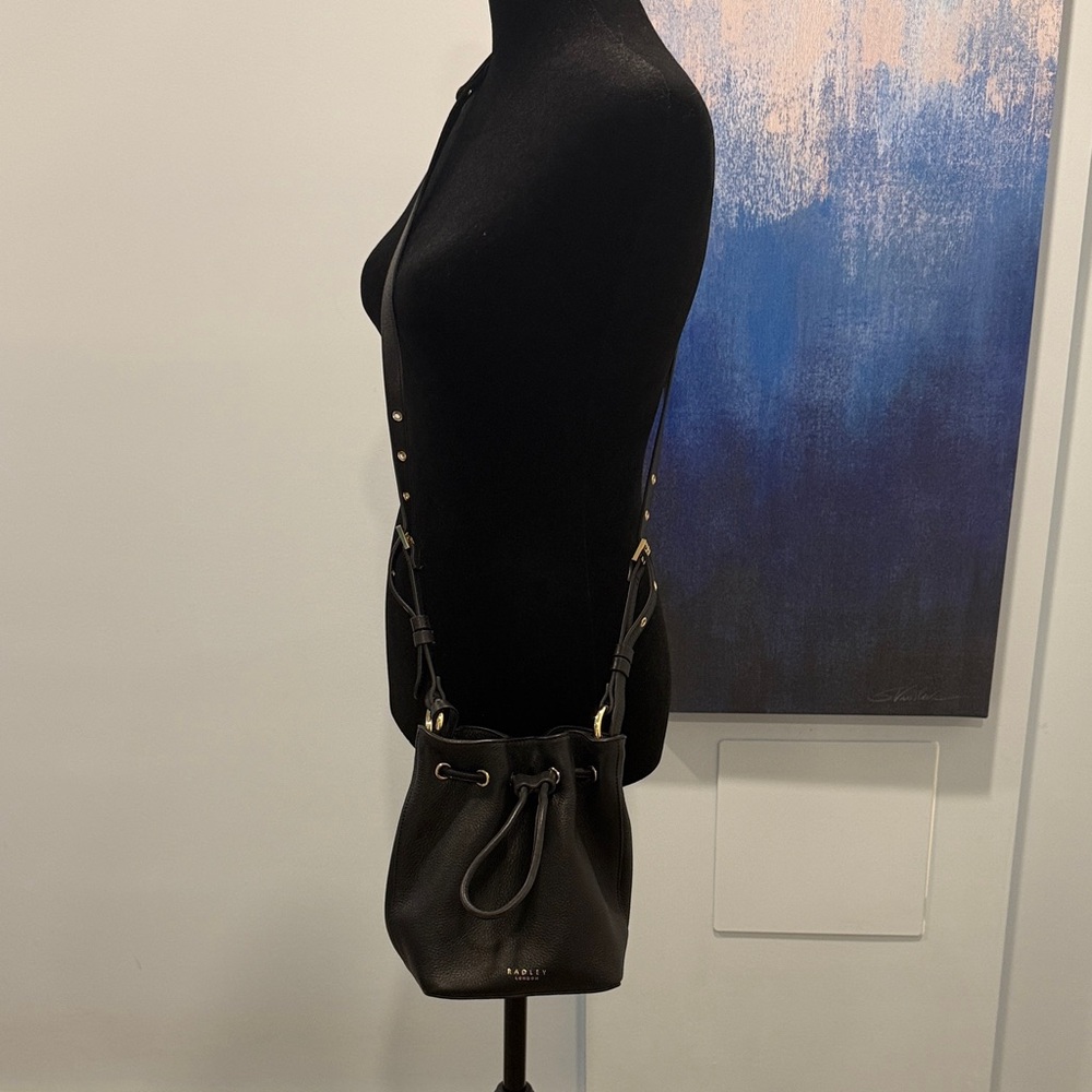 RADLEY LONDON Phoenix Black Leather Crossbody Bag